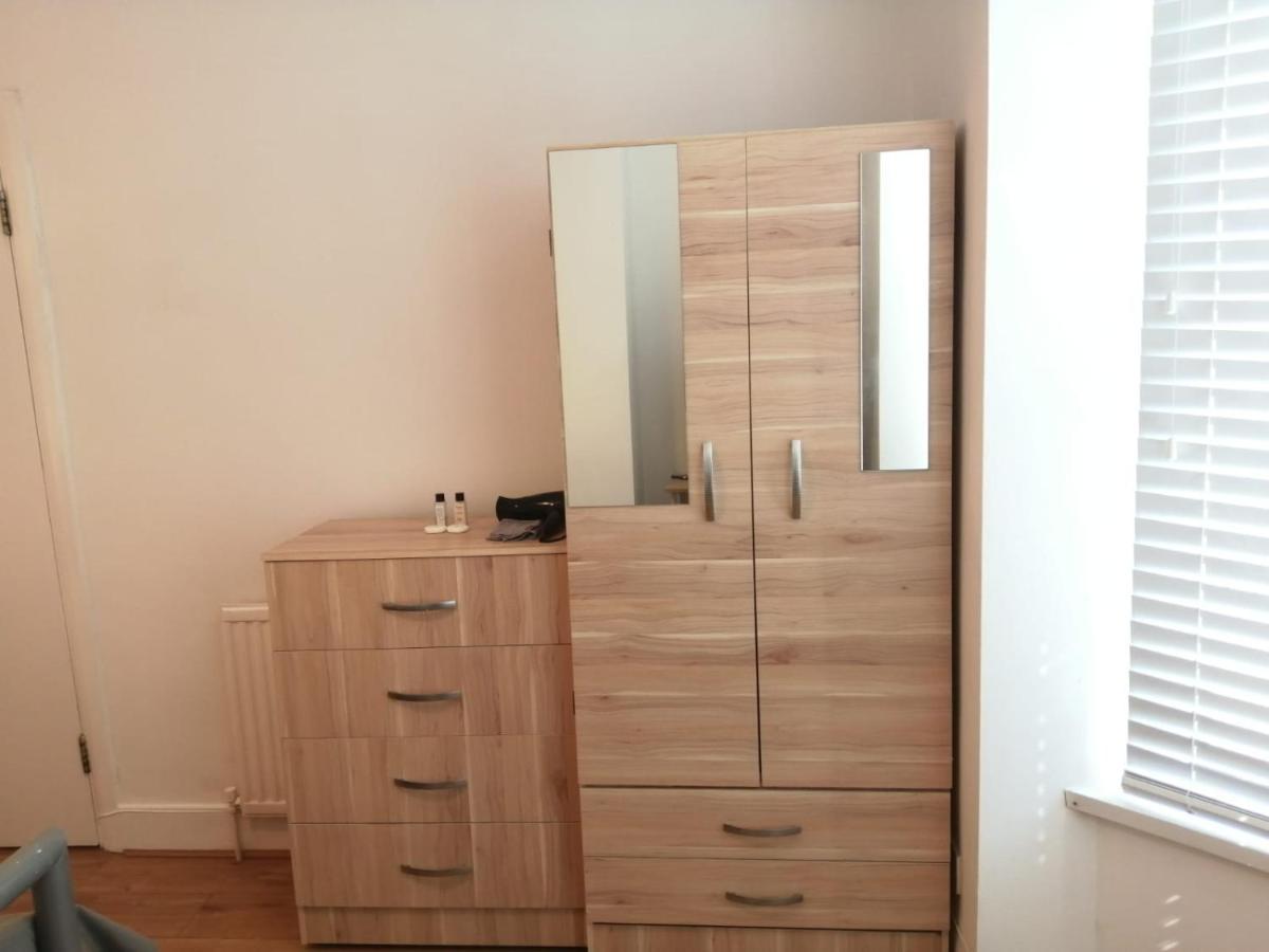 Central Stratford Cozy Double Room Londra Esterno foto