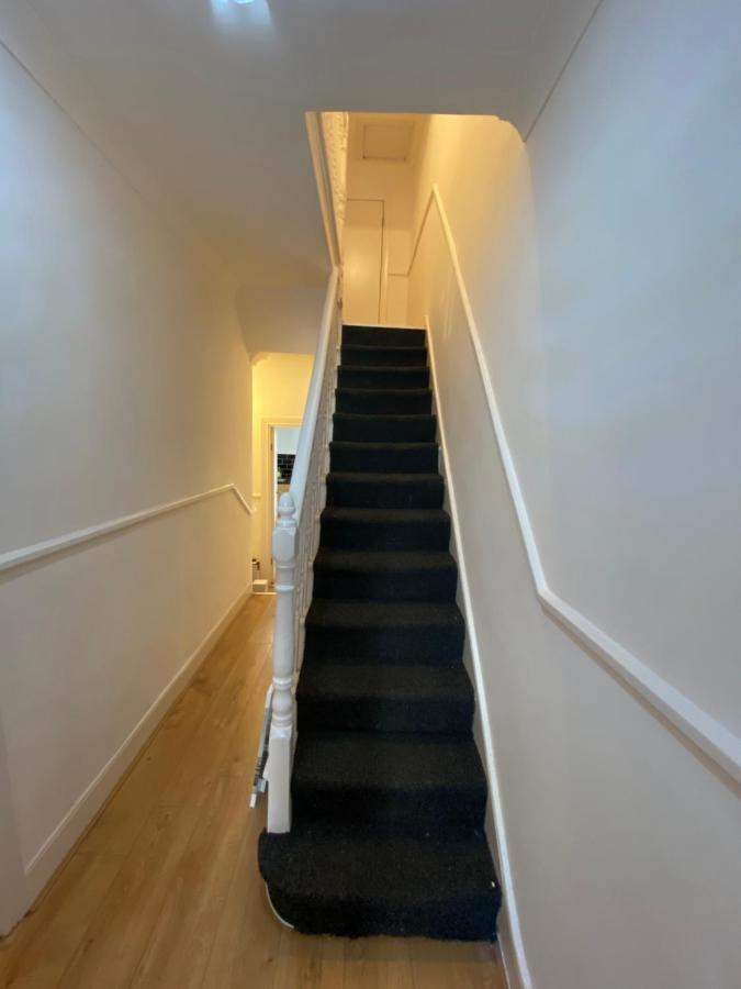 Central Stratford Cozy Double Room Londra Esterno foto