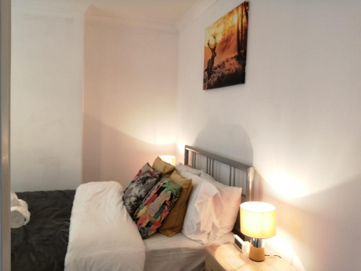 Central Stratford Cozy Double Room Londra Esterno foto