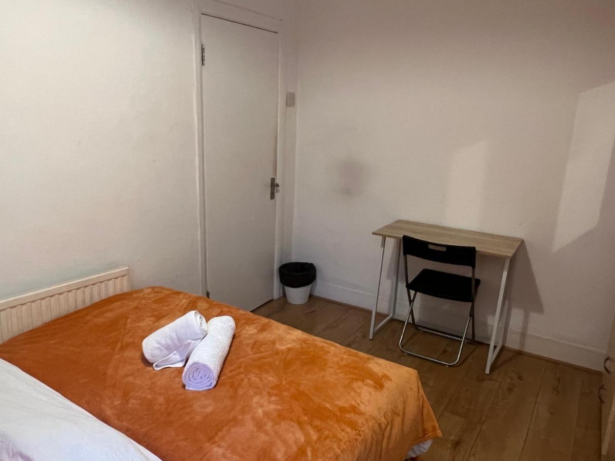Central Stratford Cozy Double Room Londra Esterno foto