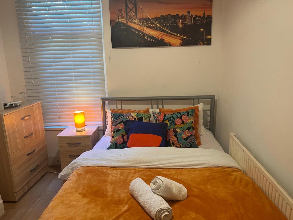 Central Stratford Cozy Double Room Londra Esterno foto