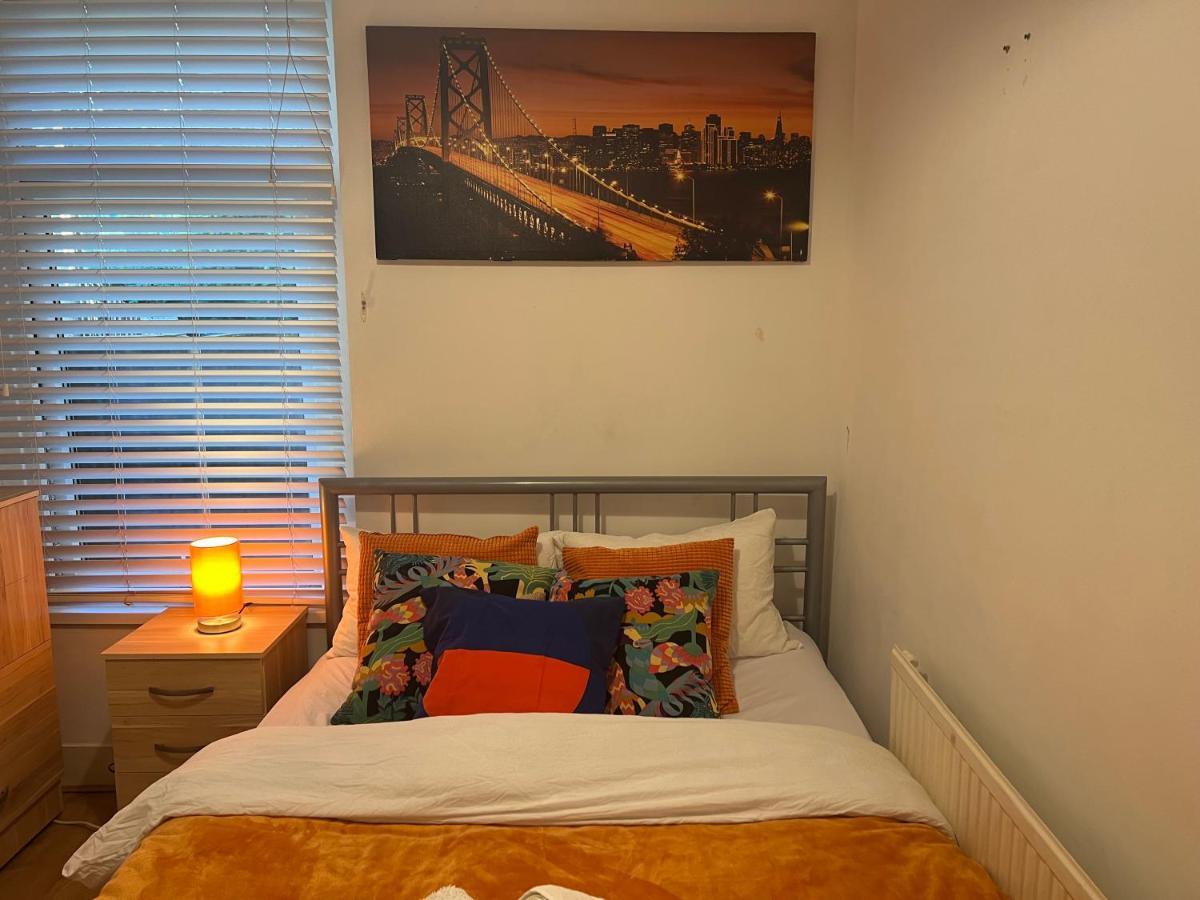 Central Stratford Cozy Double Room Londra Esterno foto