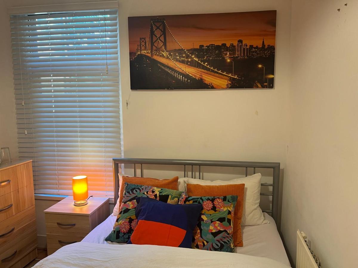 Central Stratford Cozy Double Room Londra Esterno foto