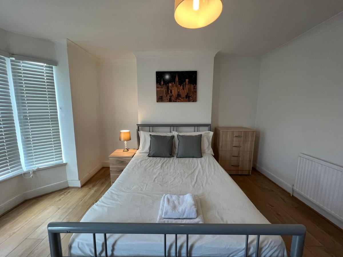 Central Stratford Cozy Double Room Londra Esterno foto
